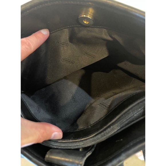 Coach Black Leather Classic Crossbody Messenger Bag With Adjustable Strap - Picture 10 of 15